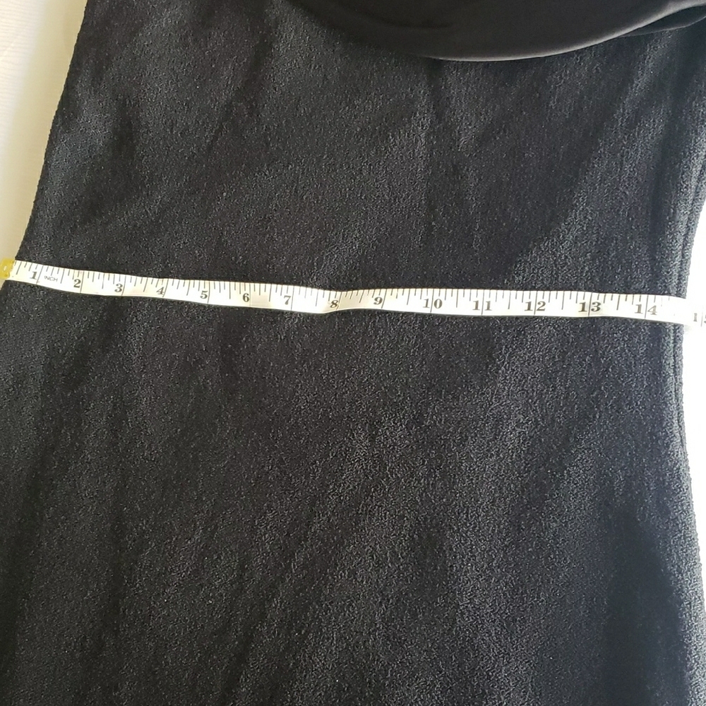 St. John Elegant Black SANTANA One-Shoulder Dress.SZ 6. - Picture 5 of 10
